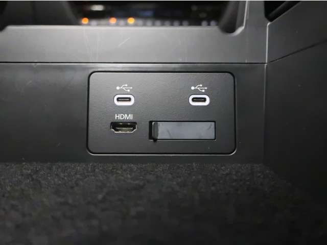 Mazda CX-80 11