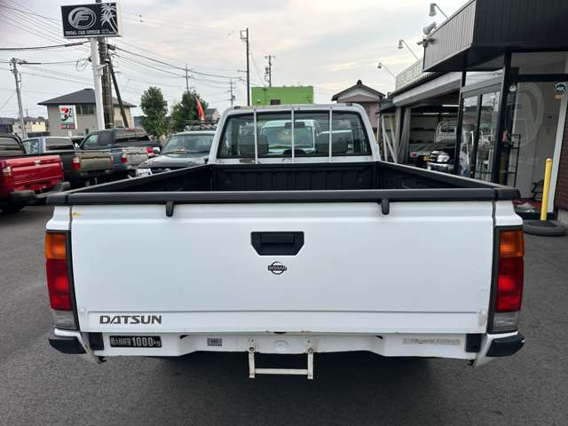 Nissan Datsun 6