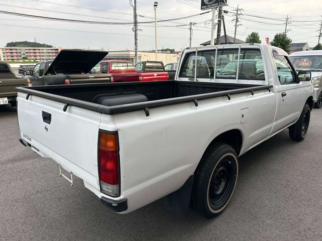 Nissan Datsun 7