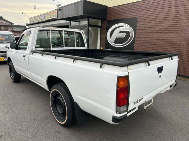 Nissan Datsun 8