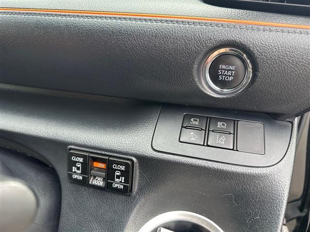 Toyota Sienta 10