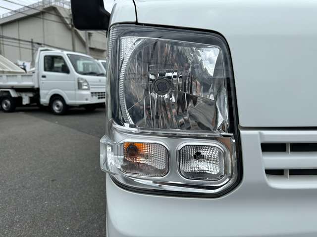 Suzuki Every 11