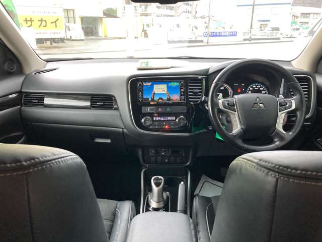 Mitsubishi Outlander PHEV 6