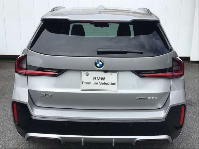 BMW X1 8