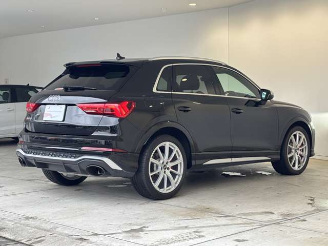 Audi RS Q3 9
