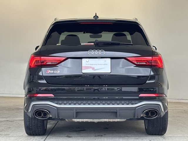 Audi RS Q3 10