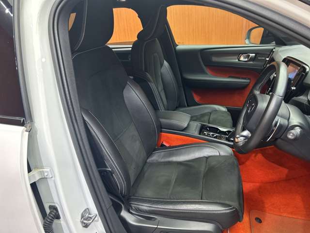 Volvo XC40 6