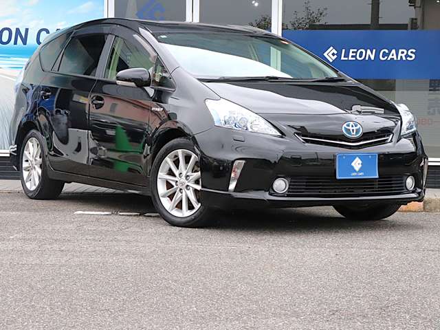 Toyota Prius α 8