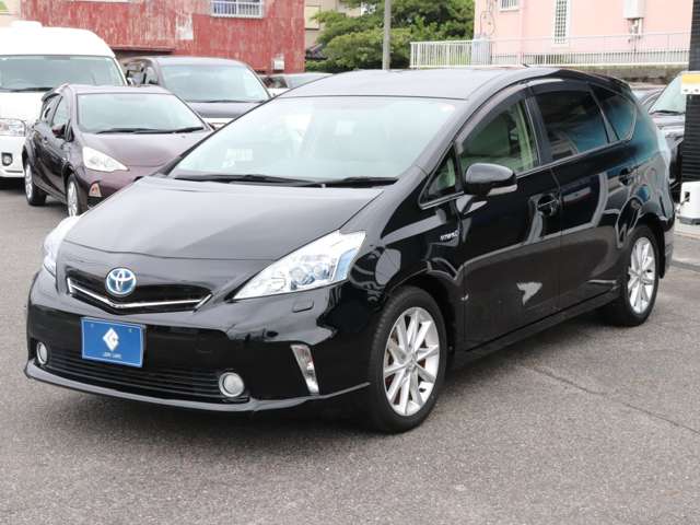 Toyota Prius α 9