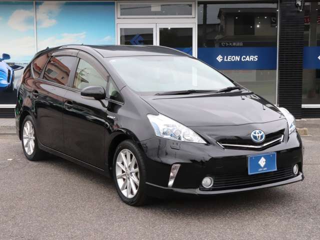 Toyota Prius α 10