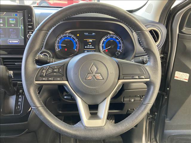 Mitsubishi eK X 12