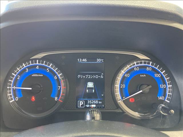 Mitsubishi eK X 4