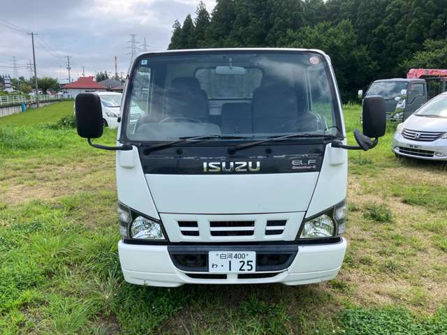 Isuzu Elf 2