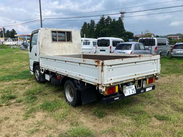 Isuzu Elf 4