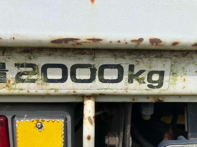 Isuzu Elf 9