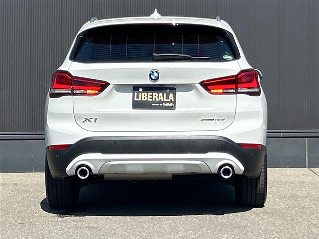BMW X1 8