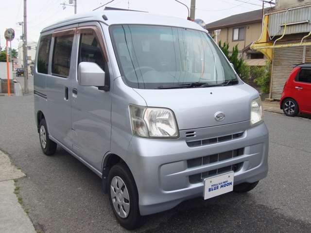 Daihatsu Hijet Cargo 4