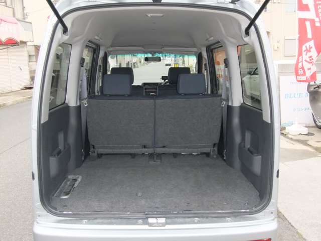 Daihatsu Hijet Cargo 10