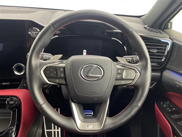 Lexus NX 3