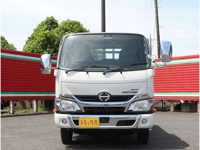 Hino Dutro 2