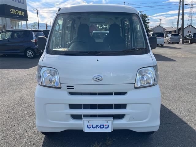 Daihatsu Hijet Cargo 8