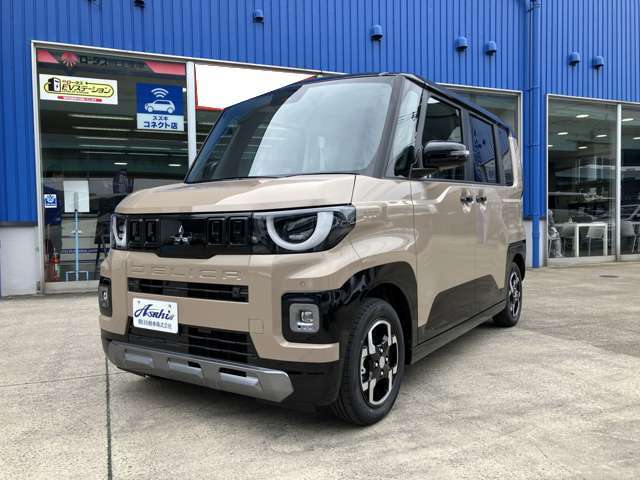 Mitsubishi Delica Mini 8
