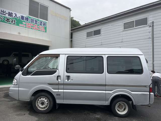 Nissan Vanette 5