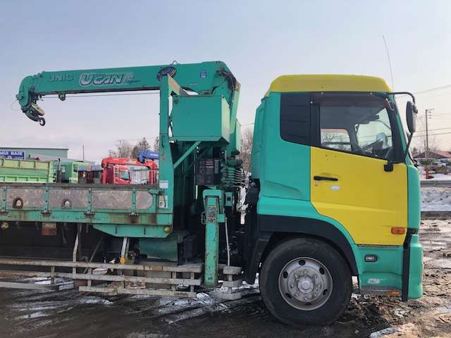 UD Trucks Quon 10