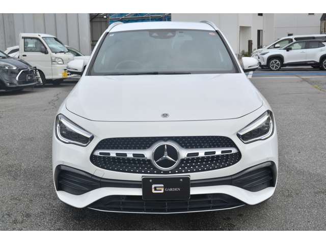 Mercedes-Benz GLA-Class 2