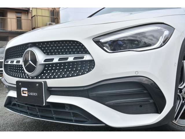 Mercedes-Benz GLA-Class 6