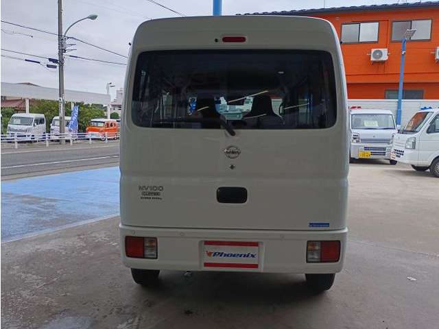 Nissan NV100 Clipper 12