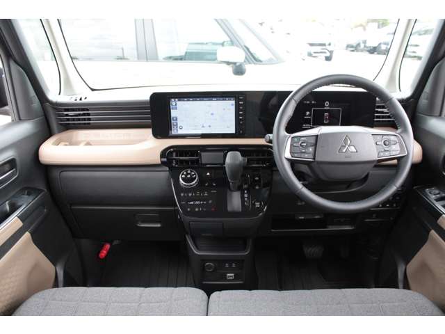 Mitsubishi Delica Mini 6