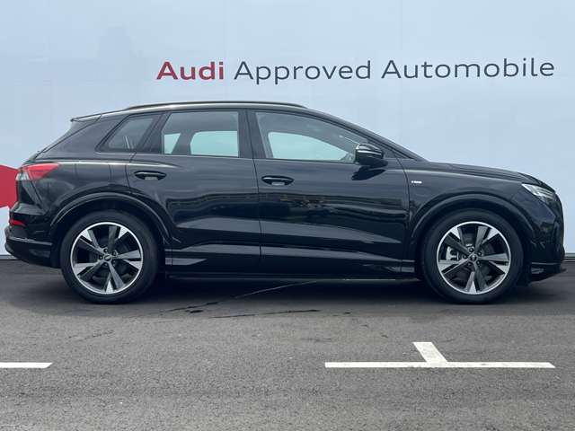 Audi Q4 e-tron 8