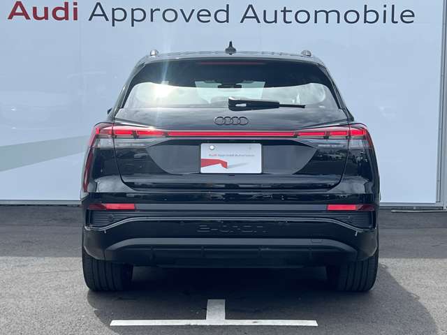 Audi Q4 e-tron 10