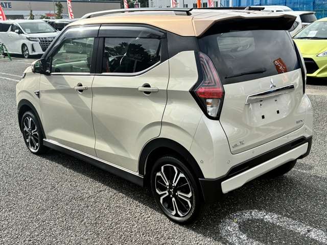 Mitsubishi eK X EV 12