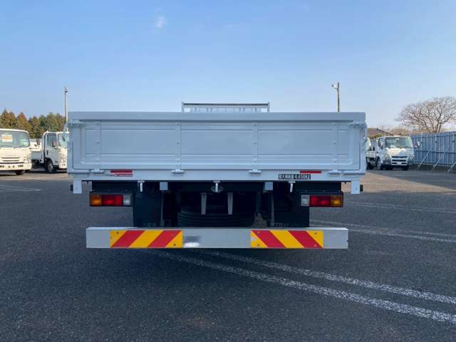 Mitsubishi Fuso Canter 6
