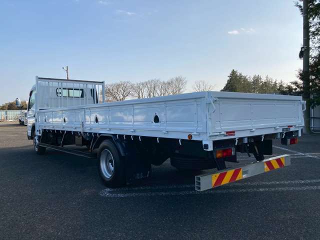 Mitsubishi Fuso Canter 7