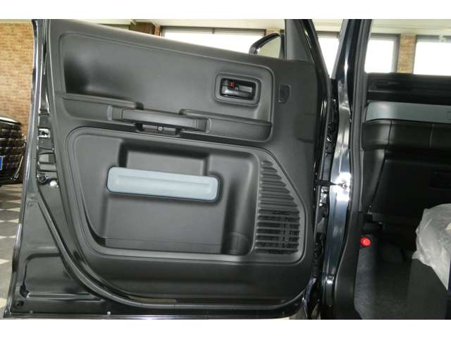 Suzuki Spacia Base 12