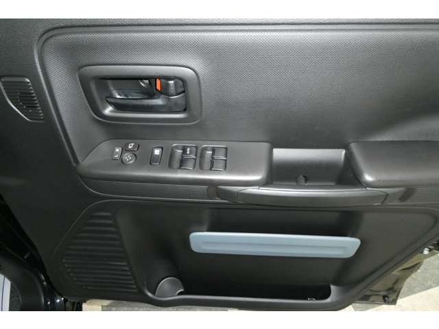 Suzuki Spacia Base 10