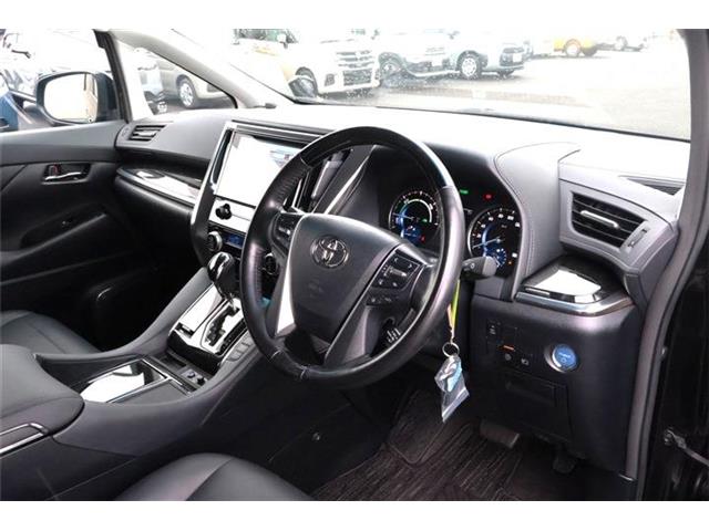 Toyota Vellfire 12