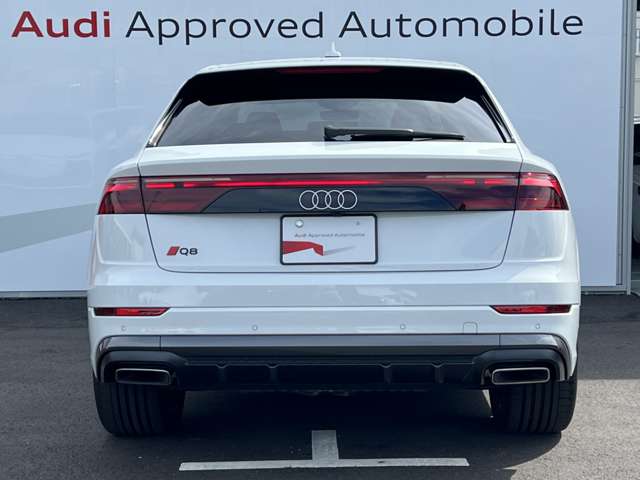Audi Q8 10