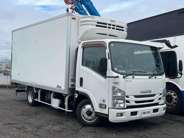 Isuzu Elf 2