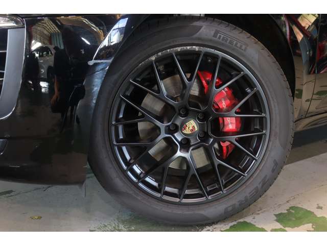 Porsche Macan 11