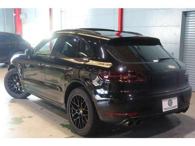 Porsche Macan 6