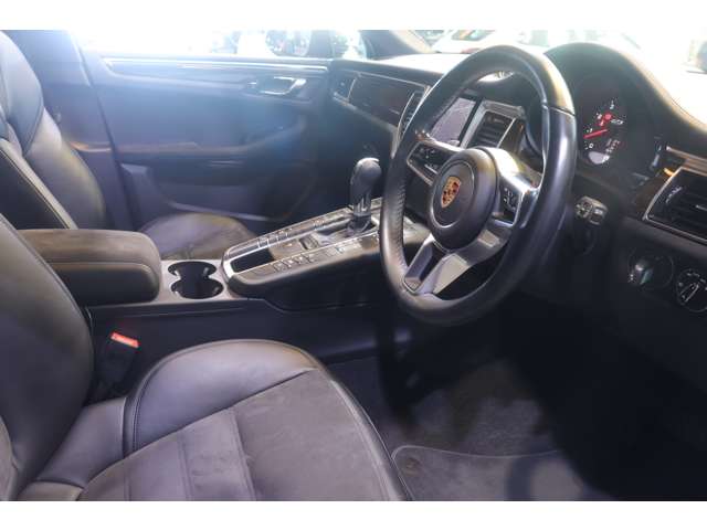 Porsche Macan 7