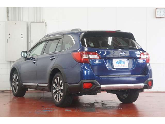 Subaru Legacy Outback 7