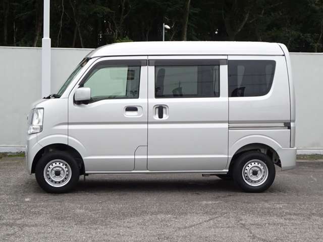 Nissan NV100 Clipper 6