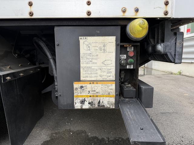 Isuzu Elf 11