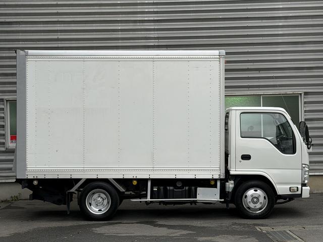 Isuzu Elf 3