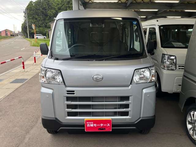 Daihatsu Hijet Cargo 4